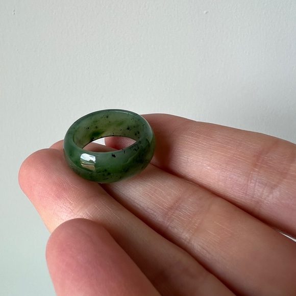 New Zealand green Jade ring genuine stone size - Picture 7 of 12